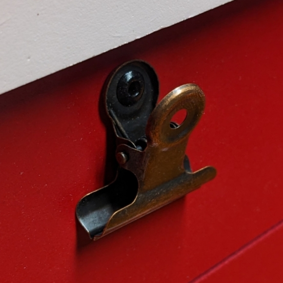 Signature Select Seasons Clip Picture Frame Decor with Easel Pink & Red NWT - Picture 8 of 13